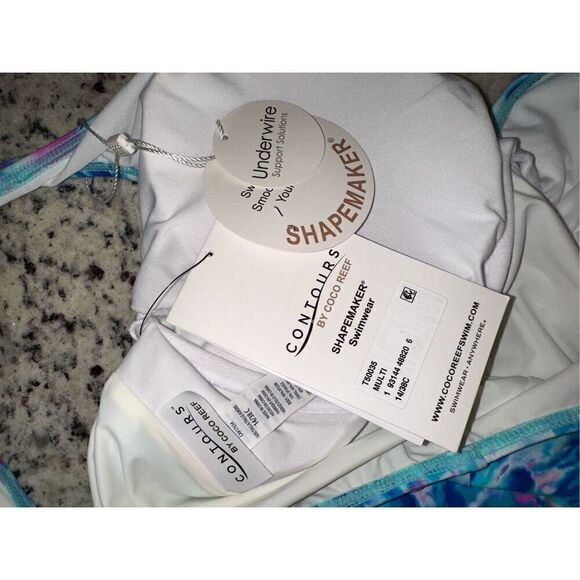 COCO REEF Contours Solitare V-Neck Underwire Tummy-Control One-Piece Swimsuit - Picture 8 of 9